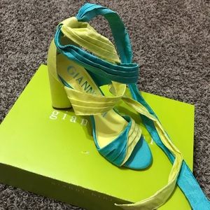 Gianni Bini Size 8 Ankle Wrap Heels